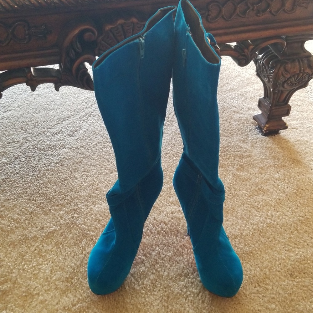 Turquoise stiletto boot